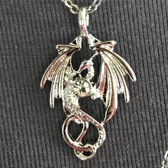 “Smaug in Flight" Dragon Handmade 2-Layer Necklace Tolkien, Empyrean Fourth Wing - Picture 3 of 16